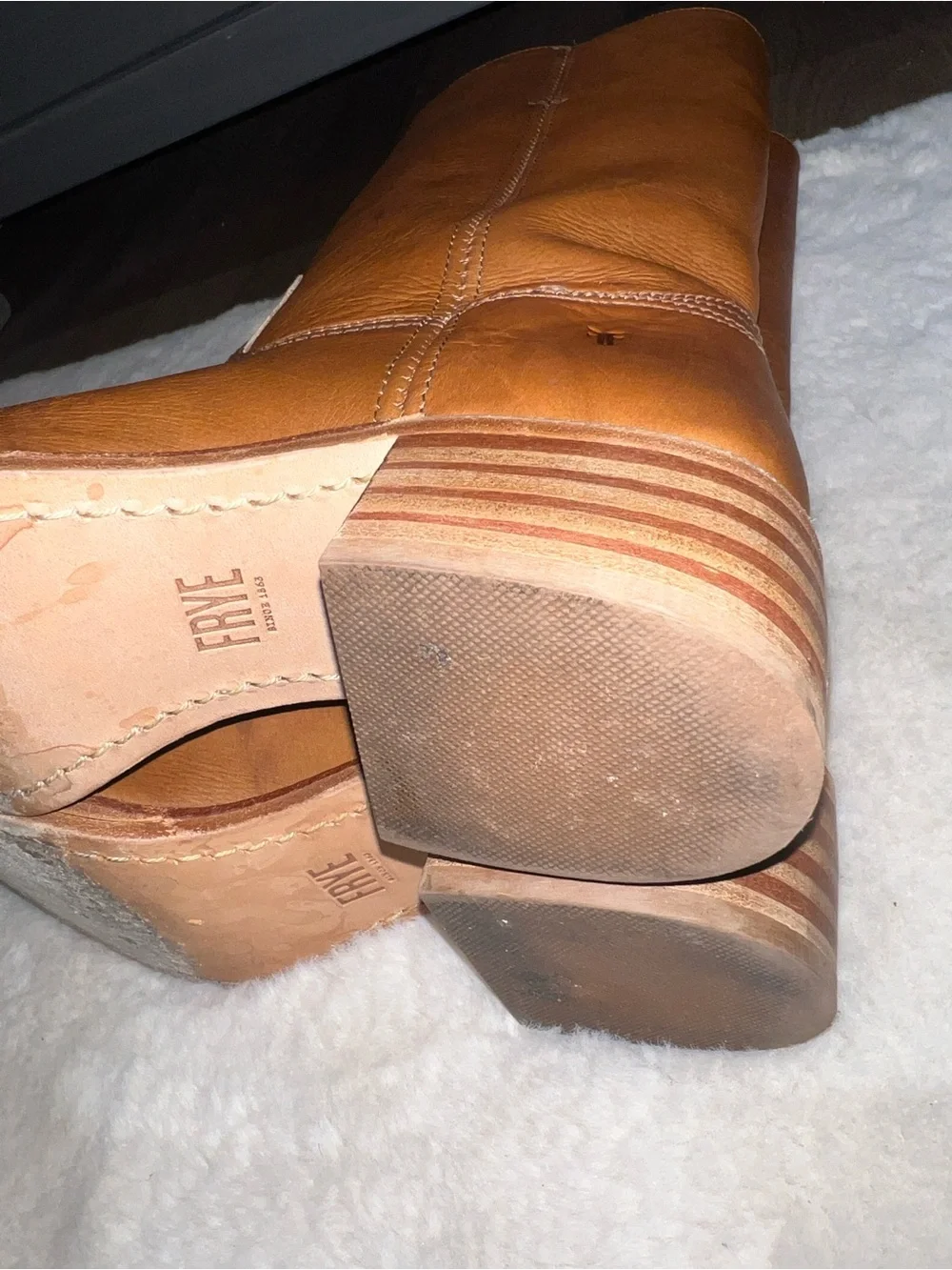 Frye Campus Boots in Saddle Brown Cognac Leather - WORN ONCE excellent preowned - Picture 11 of 12
